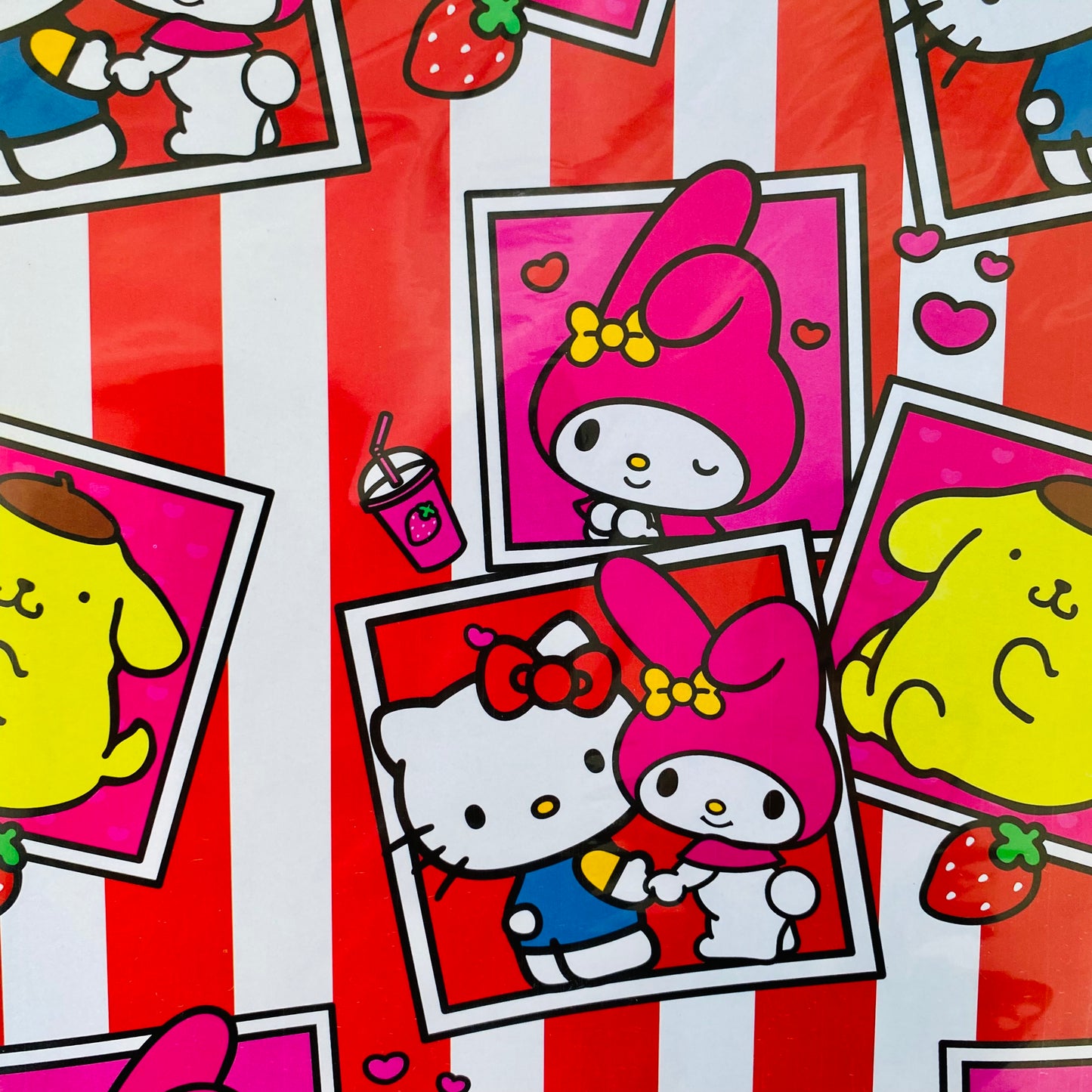 Papel de Regalo Personajes-113 (25 Pliegos)