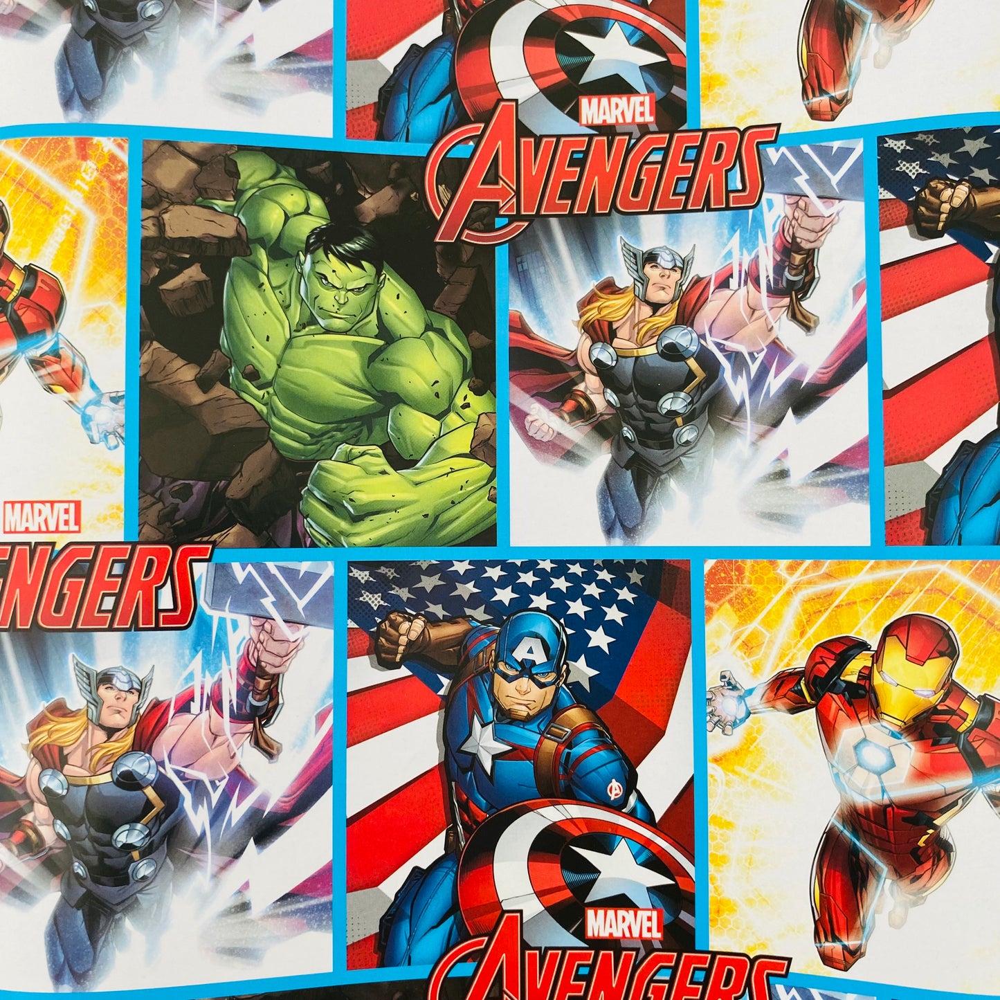 Papel de Regalo Personajes-103 (25 Pliegos)