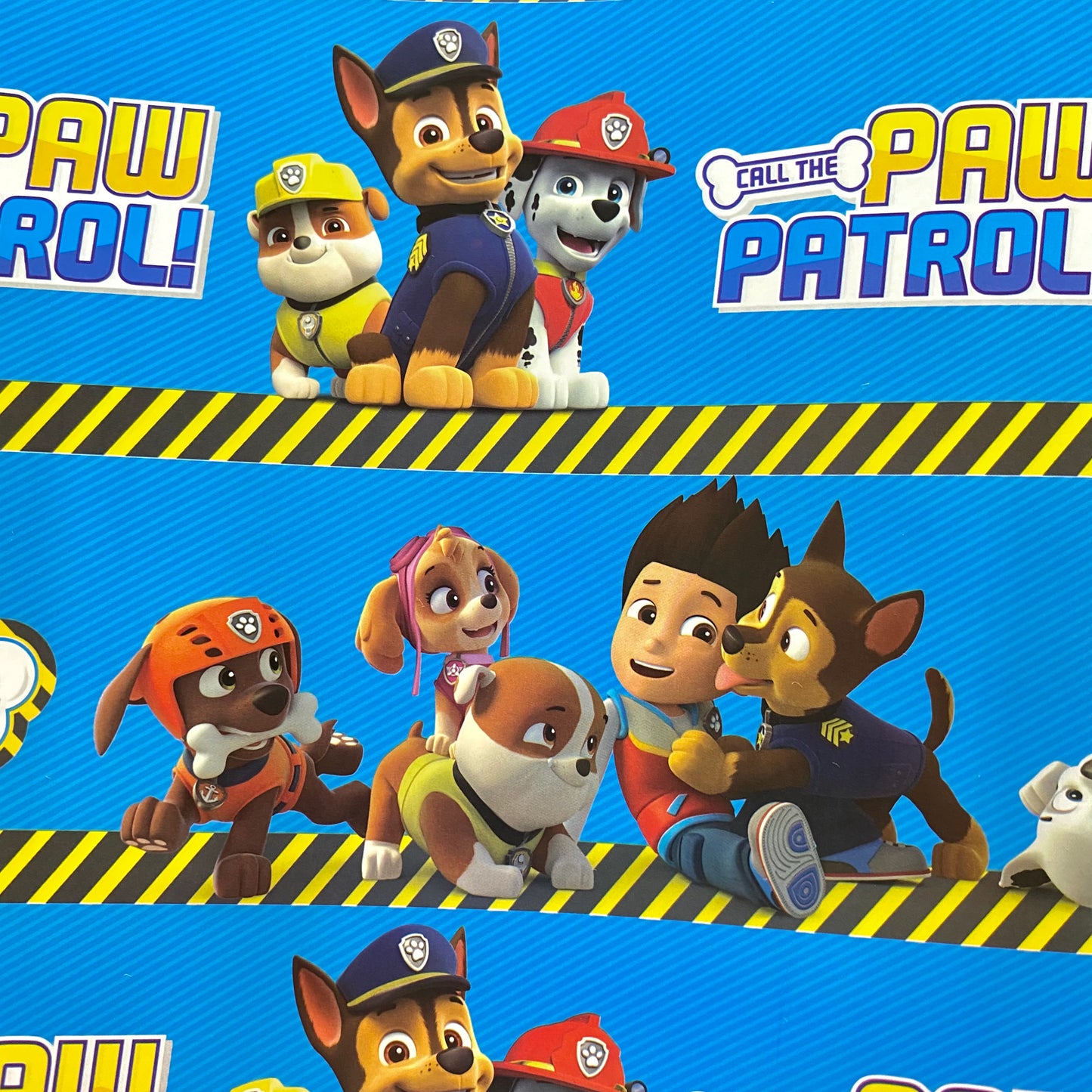 Papel de Regalo Personajes-27 (25 Pliegos)